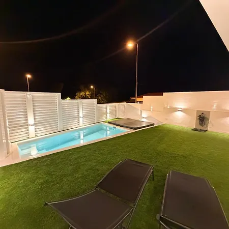 Дом отдыха Mimosas Suites-private & Pool-jacuzzi